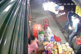 Nhóm cướp hai lần gây án ở tiệm tạp hóa tại Củ Chi khai gì?