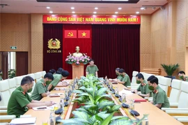 Bộ Công an chỉ đạo việc khẩn trương tiêm vaccine cho lực lượng tuyến đầu TP.HCM