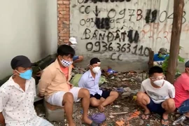Công an quận Bình Tân bắt sới gà chỉ có một lối độc đạo