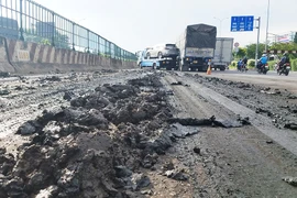 Truy tìm xe làm đổ bùn ra Quốc lộ 1 gây tai nạn giữa 2 ô tô