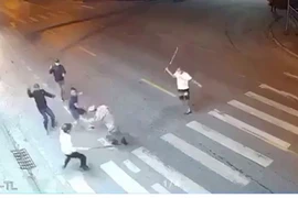 Hỗn chiến từ mâu thuẫn gọi tên, thanh niên bị chém hội đồng