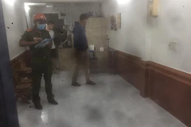 Trời nóng, mở cửa lấy gió lúc đi ngủ, tạo điều kiện cho trộm đột nhập