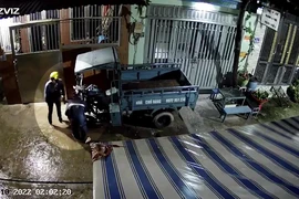 3 thanh niên trộm xe ba gác bất thành do gặp 4 ổ khóa tự chế