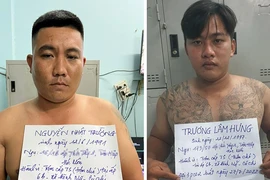 Đặc nhiệm bắt hai thanh niên chạy vào nhà dân bắn điện bắt trộm chó