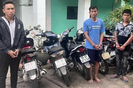 2 người đàn ông gây ra hơn 10 vụ trộm ở cửa hàng tiện lợi khắp TP.HCM