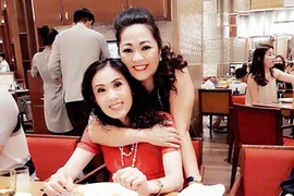 Bà Việt Hà đề nghị bà Phương Hằng xin lỗi công khai