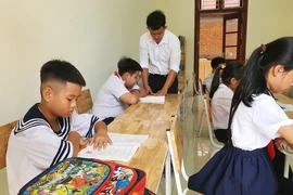 Dạy ngoại ngữ lớp 1, lớp 2 không được gây quá tải cho học sinh