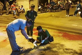 Gò Vấp: Mâu thuẫn khi nhậu, một người bị đập gạch vào đầu tử vong