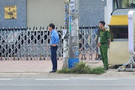 Nghi dùng vật giống súng cướp ngân hàng ở Hóc Môn