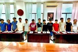 2 người ở quận 12 mua tài khoản, tổ chức đánh bạc bị bắt