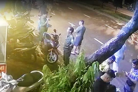 Nam thanh niên nghi bị đâm chết trong hẻm đường Tô Ký