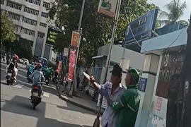 Công an xác minh clip người đàn ông cầm dao đe dọa trước cổng bệnh viện Gia Định