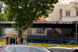 Cháy trong trường mầm non ở đường Hai Bà Trưng, sơ tán nhiều học sinh