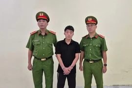 TikToker Đoàn Quốc Việt chủ trang “Dù Bầu Trời” bị Công an TP.HCM bắt