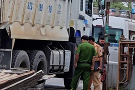 Từ Tây Ninh lên TP.HCM thăm con, người đàn ông gặp tai nạn tử vong khi chở cháu về nhà