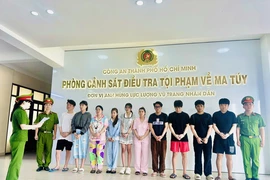 8 người Hàn Quốc trong băng nhóm tổ chức bay lắc ở TP.HCM bị công an bắt