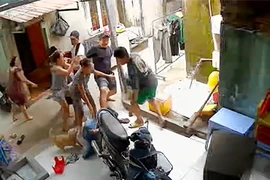 Bị đánh thương tích 7% ngay trước cửa nhà