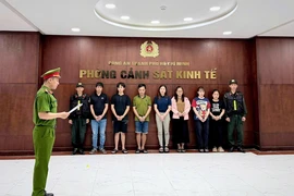 'Bà trùm' điều hành hệ sinh thái công ty đổ hơn 20.000 tấn chất thải ra môi trường
