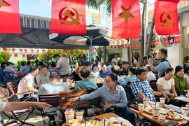 Phường Đông Hưng Thuận gần dân, sát dân qua mô hình 'Cà phê xóm'
