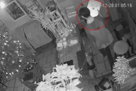 Vừa vào làm ở quán nhậu 1 ngày thì trộm tài sản