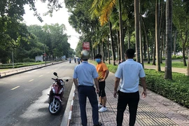 4 người tập thể dục ở công viên Gia Định bị phạt 8 triệu đồng