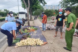 Bình Thạnh xử lý việc tái diễn bán hàng tự phát giữa cao điểm dịch