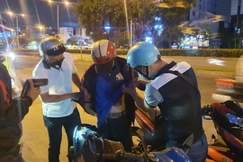 Bình Thạnh: Nhóm thiếu niên đi 'bão' chạy tán loạn khi thấy tổ 363