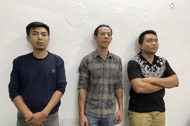 Tài xế riêng tráo 4 bánh xe Maybach của chủ đem bán 