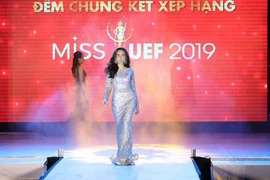 Trường đang xem lại danh hiệu hoa khôi của nữ sinh viên xưng luật sư, đánh người ở Bình Thạnh