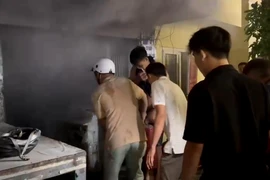 Bộ đội biên phòng kịp thời dập tắt đám cháy tiệm photo