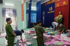 Công an Quảng Ngãi xuyên đêm chuẩn bị cho việc không tổ chức công an cấp huyện