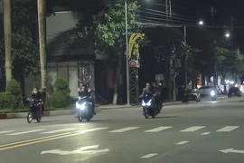 Video: Quái xế náo loạn Quảng Ngãi về đêm