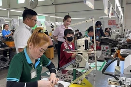 Quảng Ngãi thưởng Tết cao nhất hơn 205 triệu đồng