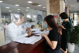 Bộ Tài chính hướng dẫn việc giảm thuế VAT xuống 8% 