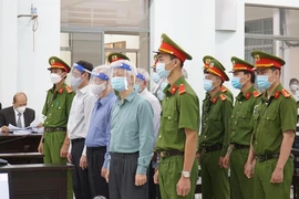 2 cựu chủ tịch Khánh Hòa bị đề nghị từ 5 đến 7 năm tù 