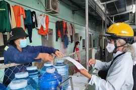 Hỗ trợ 500.000 đồng dịp Tết Quý Mão cho lao động có hoàn cảnh khó khăn