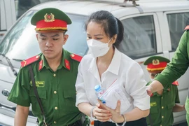 Cựu cục trưởng Lãnh sự bị phạt tù chung thân, trong khi VKS chỉ đề nghị 18-19 năm tù