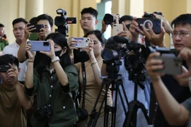 Phiên tòa công khai, sao ghi âm, ghi hình phải xin phép?