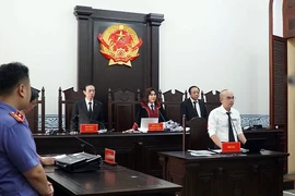 HĐXX vụ tranh chấp di sản thừa kế giữa em gái ruột và con gái nuôi của cố NSƯT Vũ Linh.