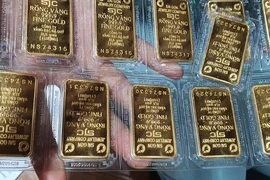Đào móng làm nhà phát hiện vàng được chôn dưới đất, vàng thuộc về ai?