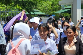 Thi vào lớp 10: Học sinh Đà Nẵng vui vì môn Toán không quá khó