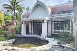 Cảnh hoang vu đến không ngờ bên trong Resort triệu đô ở Đà Nẵng