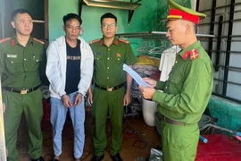 Phát hiện 3 người 'chơi' ma tuý đá trong nhà nghỉ