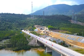 Ngắm hầm Đèo Ngang mở rộng trước ngày thông xe