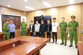 Khởi tố 11 thanh thiếu niên chạy xe máy gây náo loạn đường phố