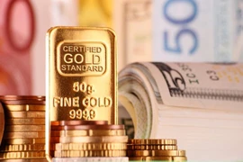 Giá vàng thế giới chỉ còn 53,7 triệu đồng/lượng