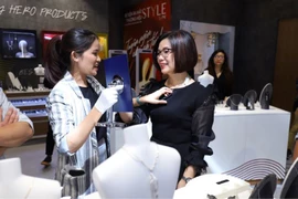 Giá vàng đột ngột tuột dốc không phanh sát ngày vía Thần tài
