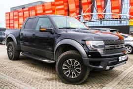 Vì sao những chiếc Ford bán tải hay gây ra tai nạn?