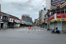 TP.HCM: Một số khách sạn vẫn 'sáng đèn' dù đang giãn cách