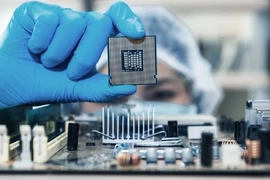 Samsung lãi 13 tỉ USD nhờ chip đắt khách
